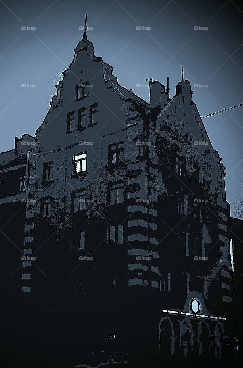 Одинокое окно...