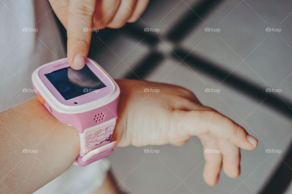 baby gadgets, smart watches