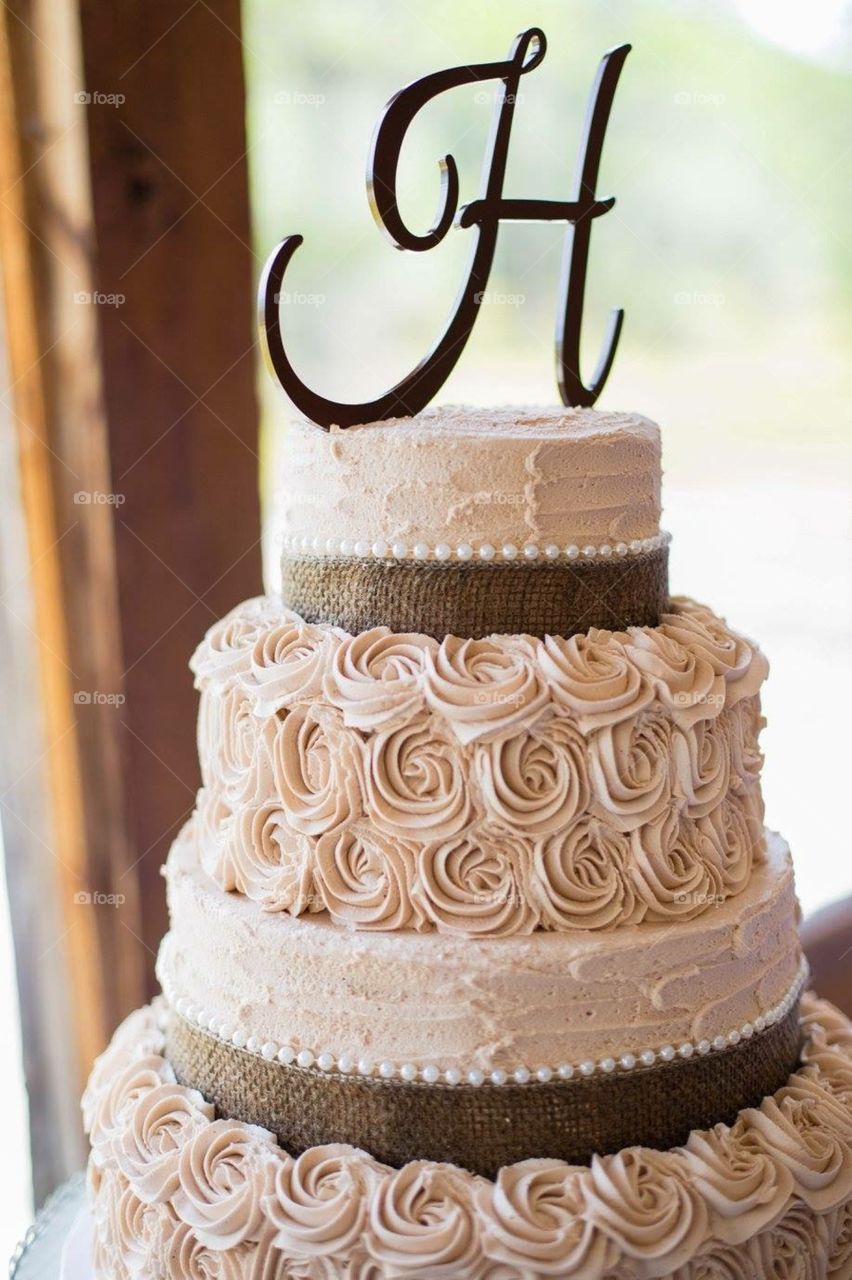 Wedding cake. Cake topper