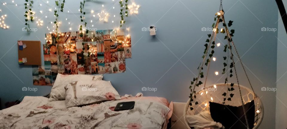 aesthetic girls room