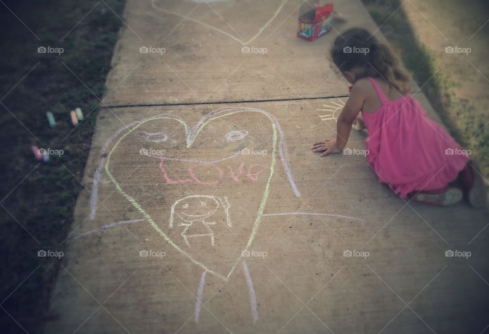 child's sidewalk canvas. art therapy 