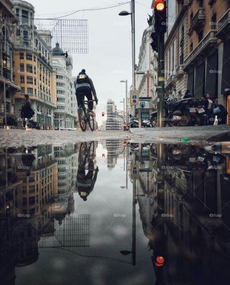 street,reflection,madrid,travel,bike
