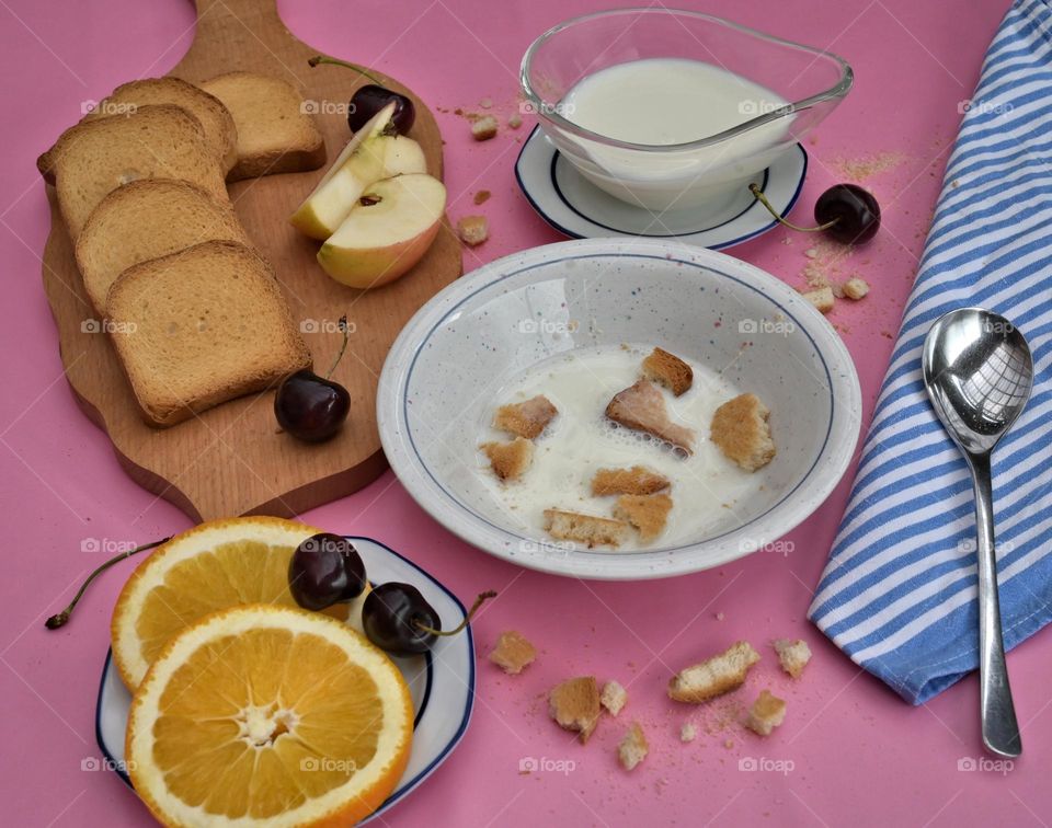 rusks with milk