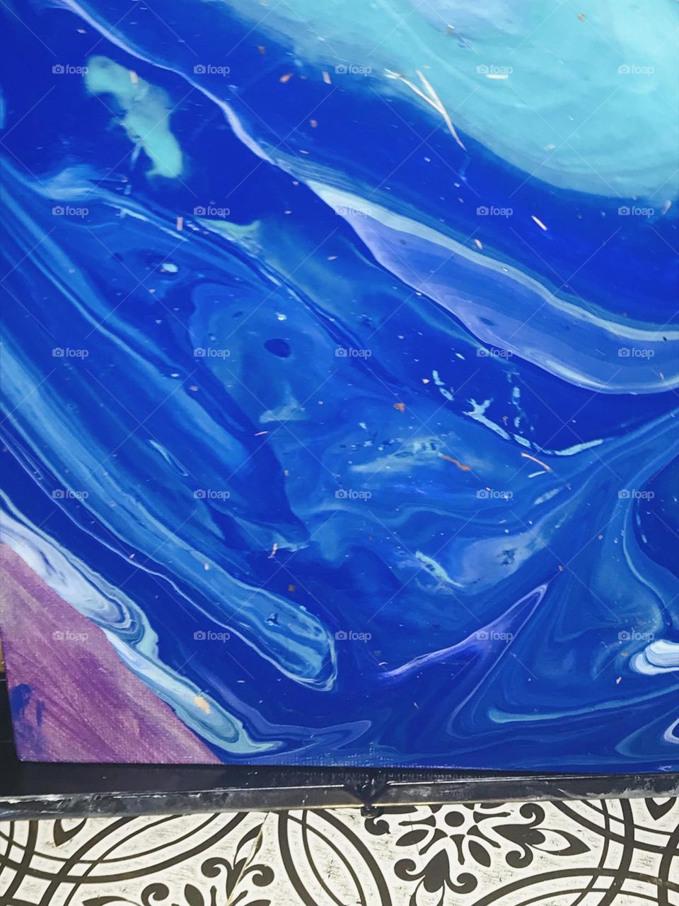 Paint Pouring Blue 