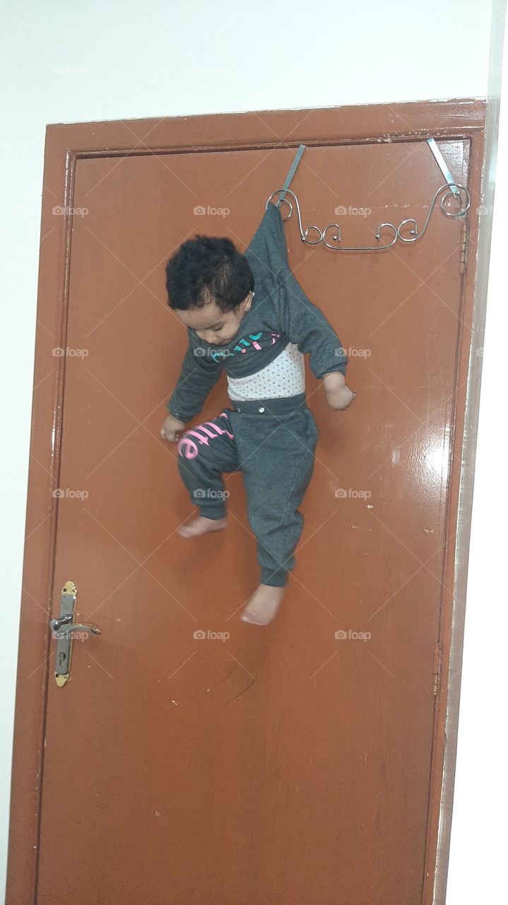 I need your support guys, I'm very, very poor, poor