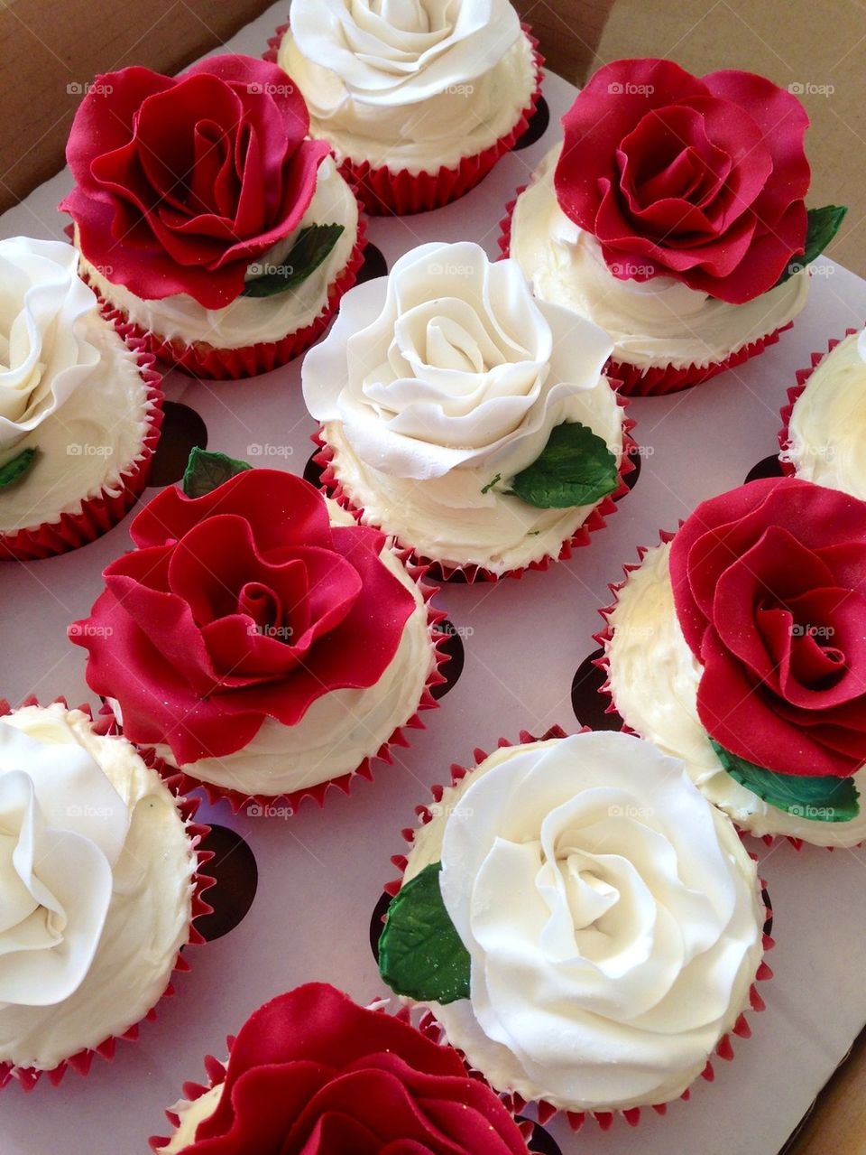 Sugar paste rose cupcakes
