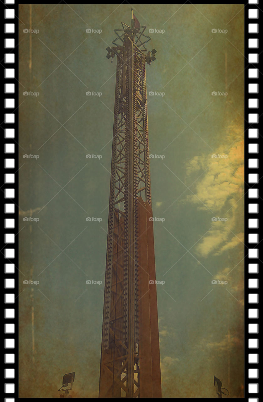 dangerous ride. this is a ride in a traveling carnival