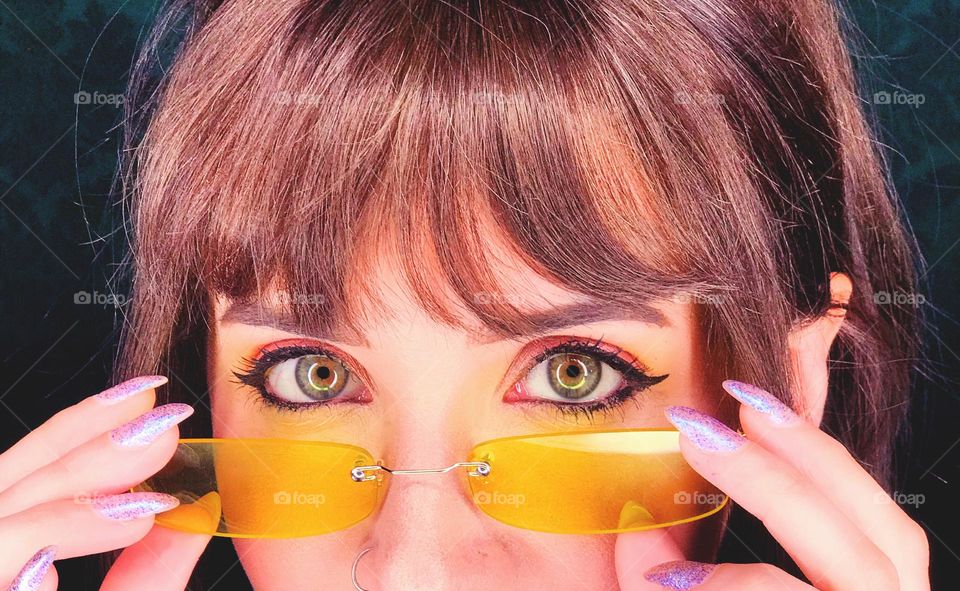 Hippie vibes in NYC, green eyed girl