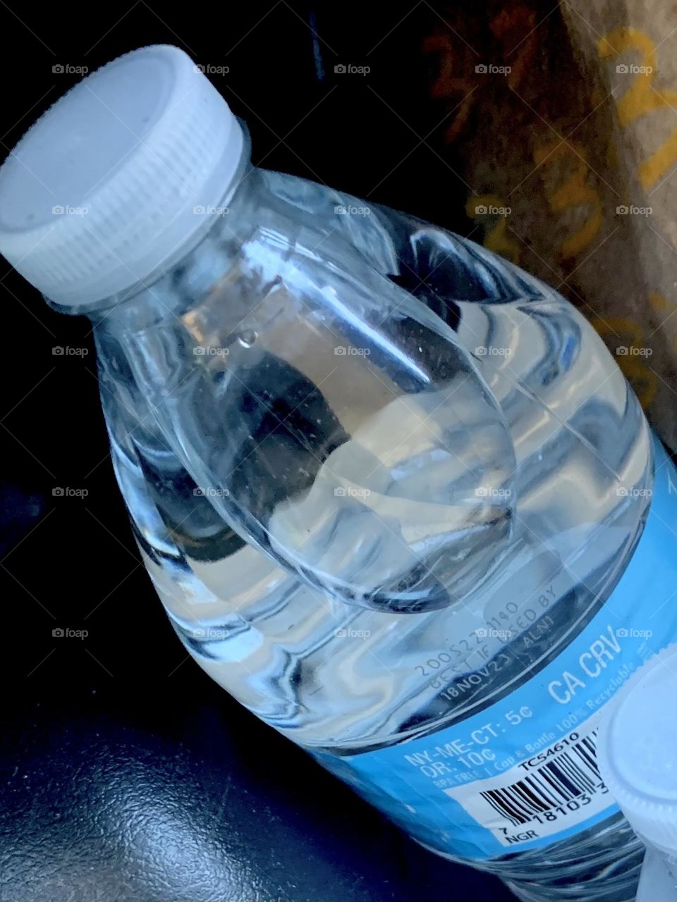 Water bottle 