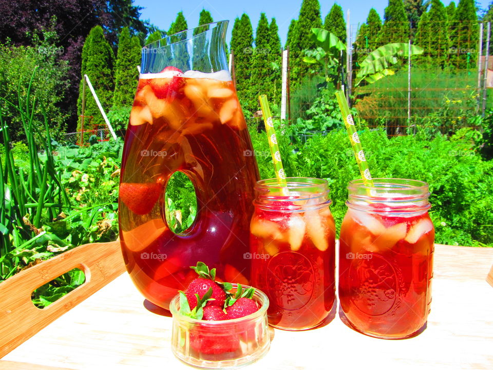 Cold ice tea in a jar