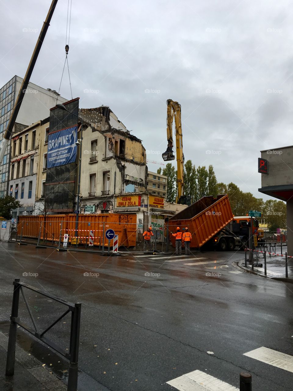 Demolition of a building in Gratte-Ciel, Villeurbanne, France 