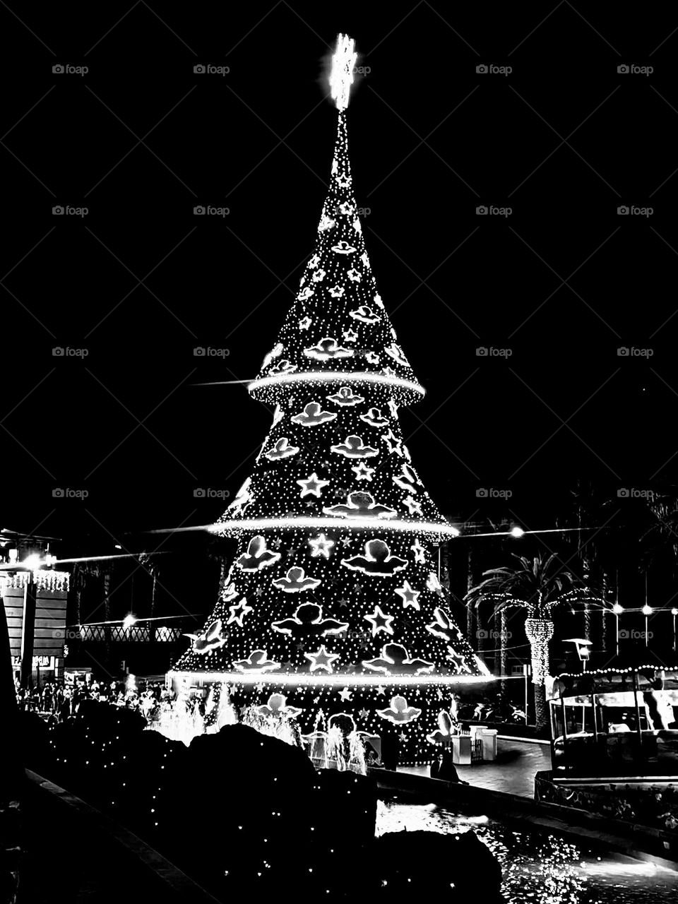 árboles de navidad negro y blanco