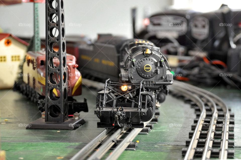 D Scale Locomotive Train 