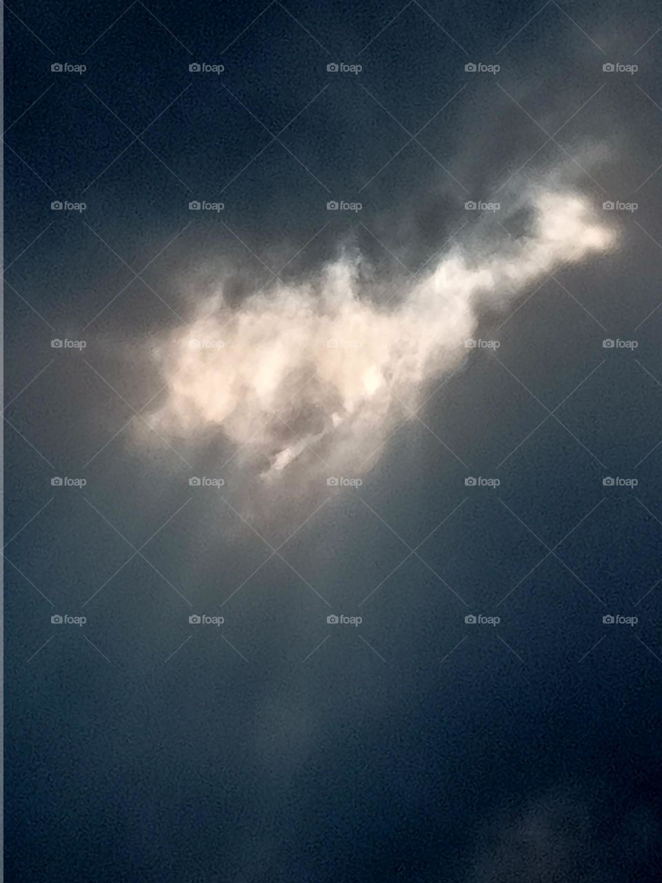 ravarma VanguvO 
The gate of heaven
Shining cloud
Luminous cloud