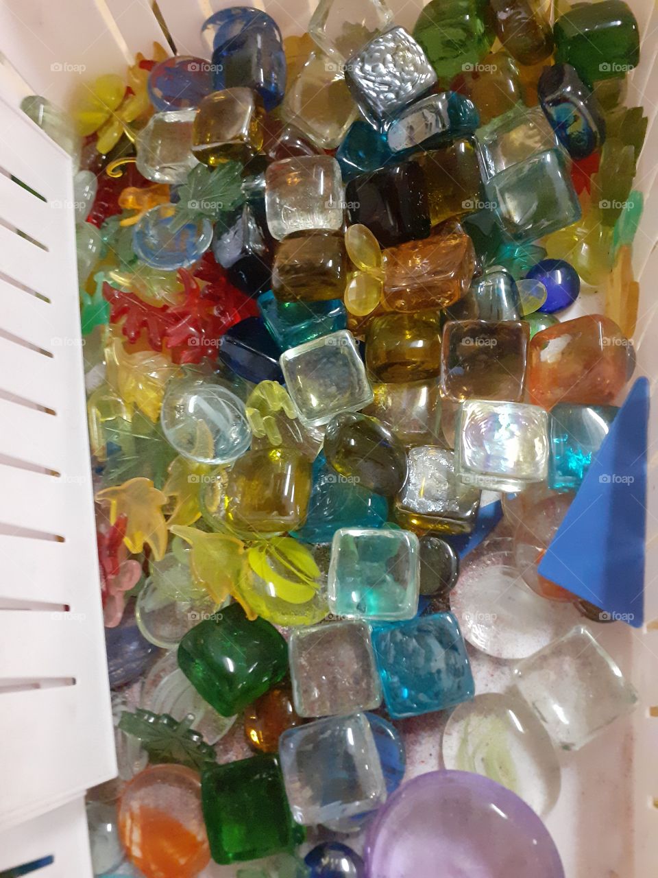 цветные камни