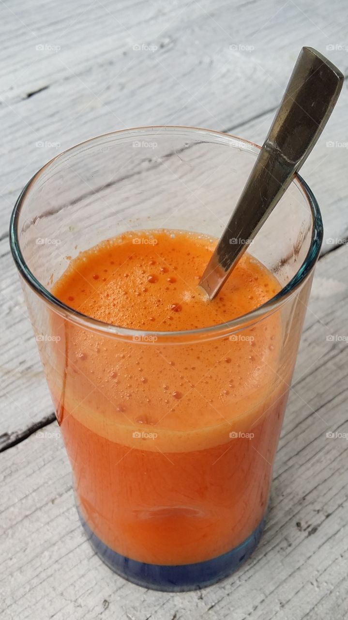 carrot Apple homemade juice frothy bubbles delicious healthy