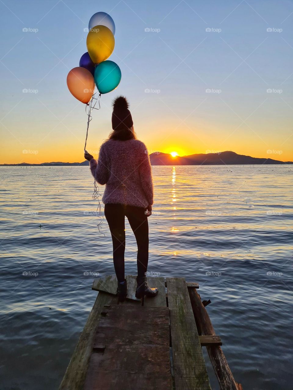 Por do sol com balões