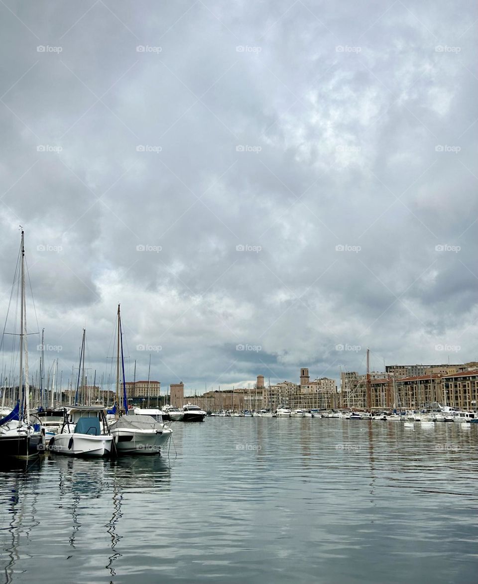 Marseille , vieux port Juanary 2023 . 