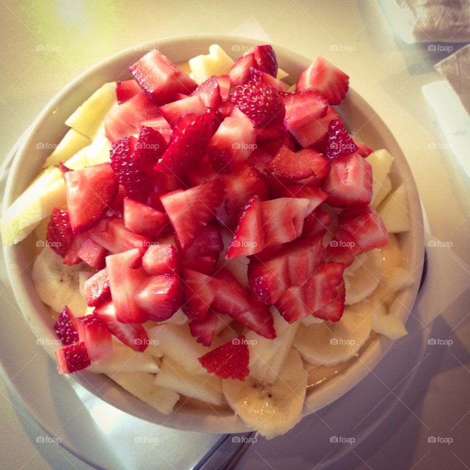 Strawberry Banana Granola Yogurt