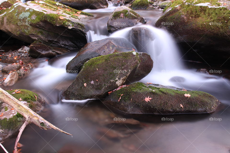 Roaring Forks rocks and rapids