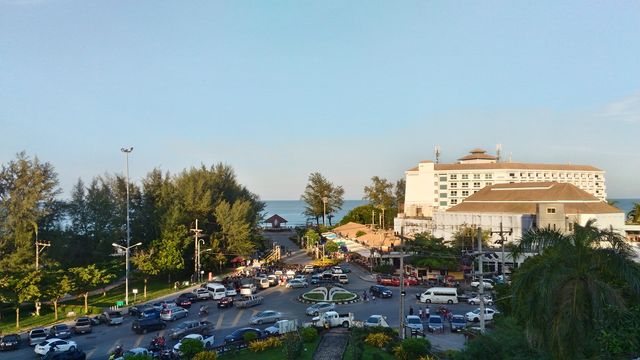 viewpoint on noi hill