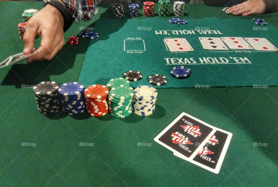Playing Texas Holdem Poker with friends