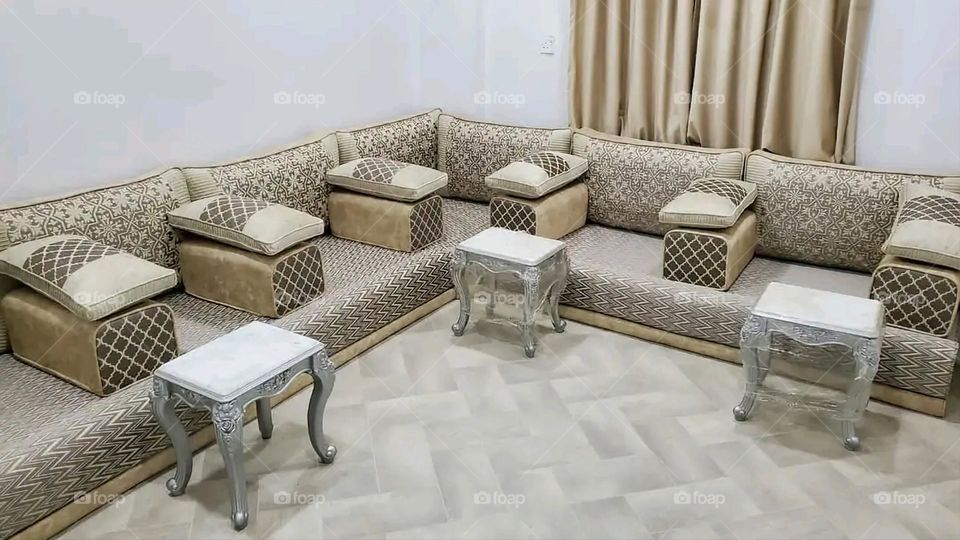 A very beautiful picture, and there is no better picture than it. There is no better picture of green herbs and colorful, red and white roses than it. Glory be to God, the natural and picturesque view, and there is no more