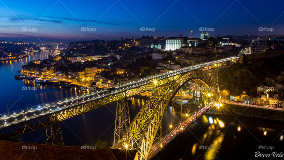 Porto at night 