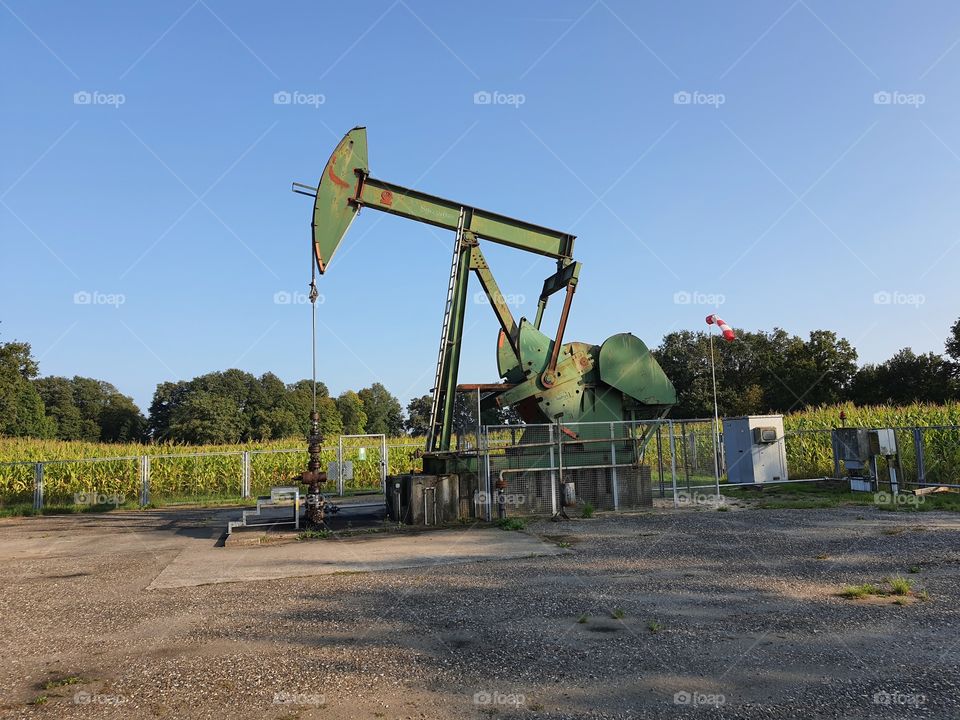 oil pump and clear sky