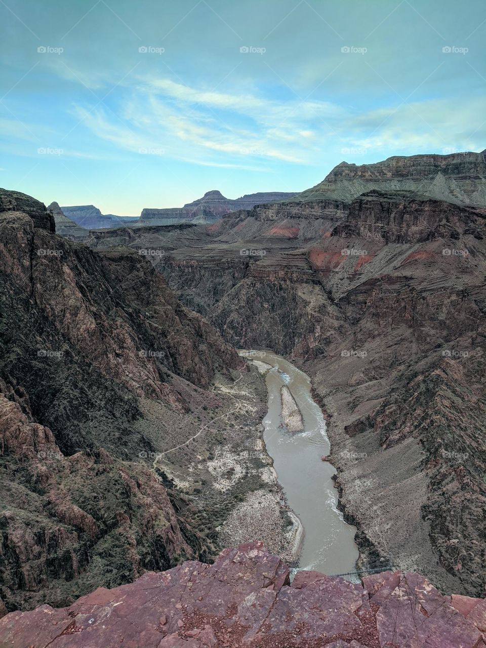 USA hiking & camping in the Grand Canyon. Incredible views, mountains and cliffs.