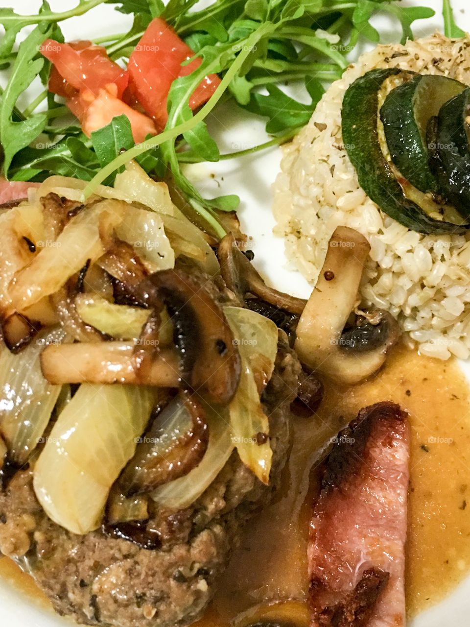 Salisbury steak, caramelised onions, mushrooms, rice, 