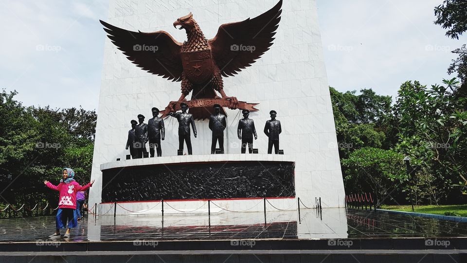 monumen pancasila building art