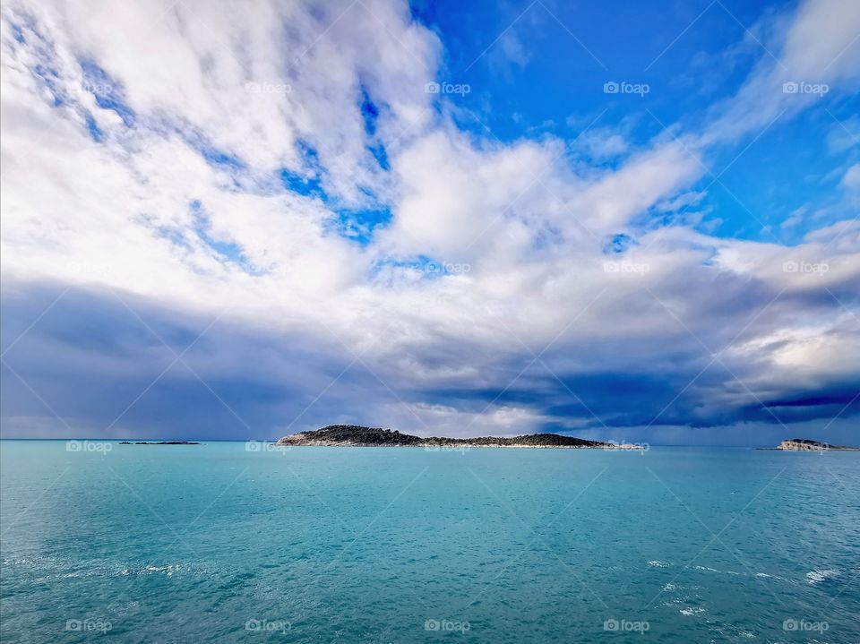 Mrkan in beautiful blue sea