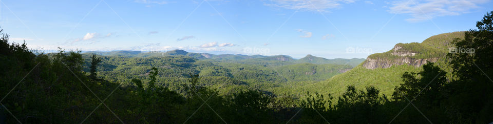 Large panoramic landscape shot of mountains in North Carolina. 