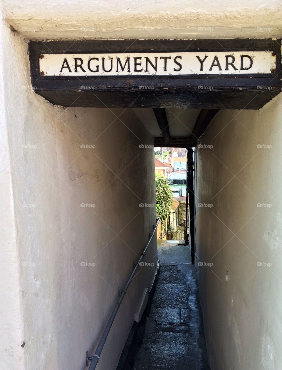 Entrance of Arguments yard