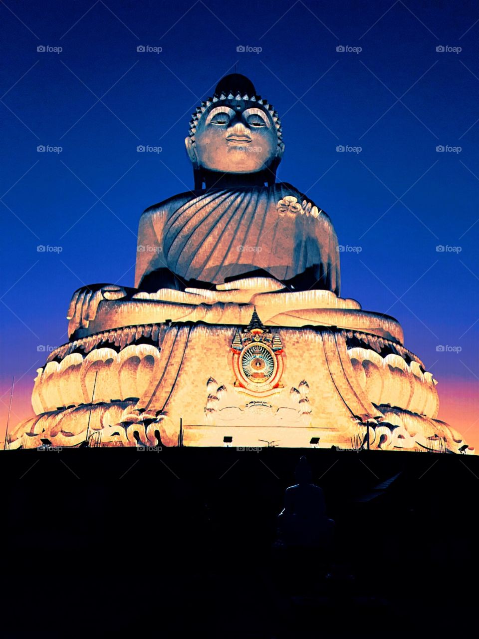 Sunset at the Big Buddha 