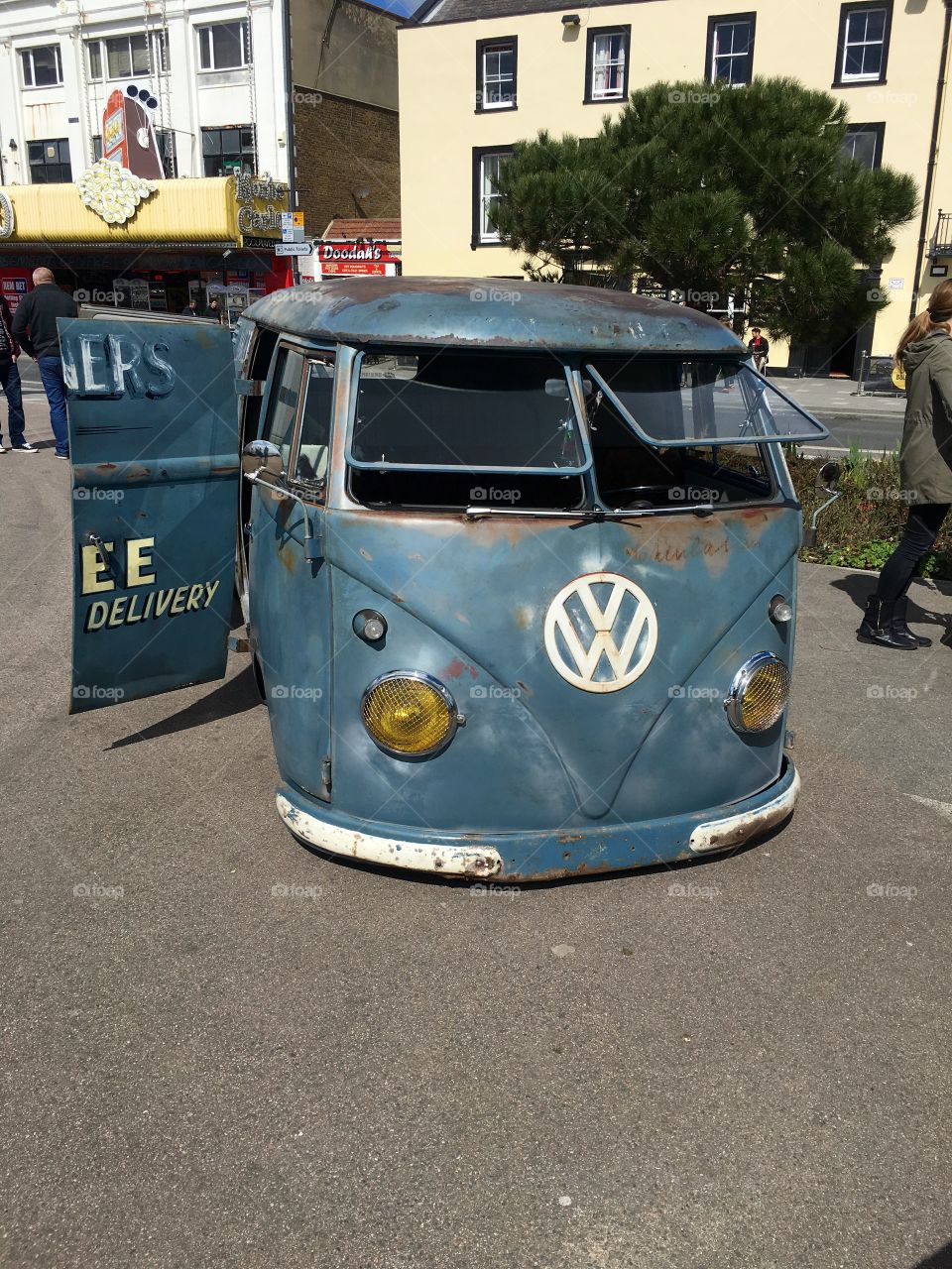 Rusty Volkswagen van 