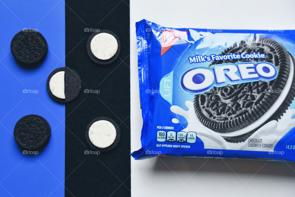 Pack of Oreo cookies 