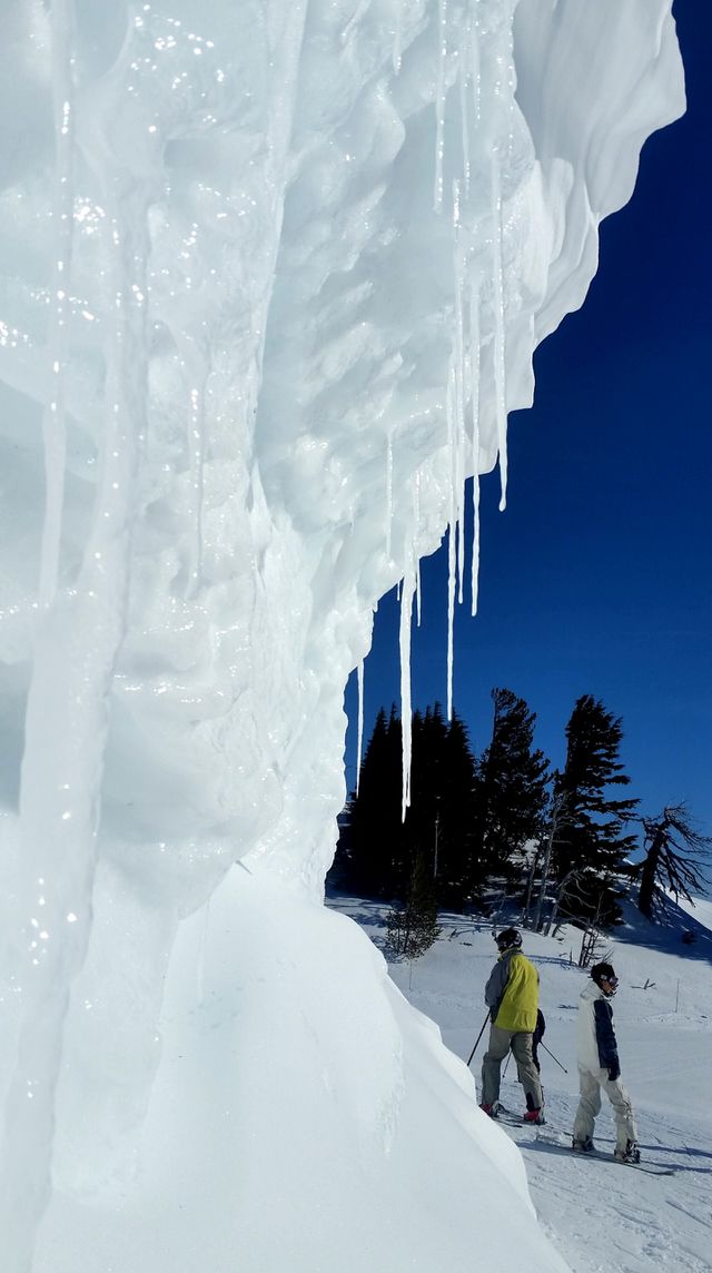 Skiing with icicles