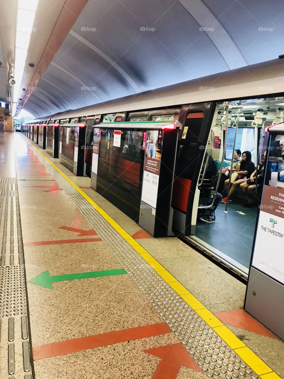 Arrived train, MRT, clean platform