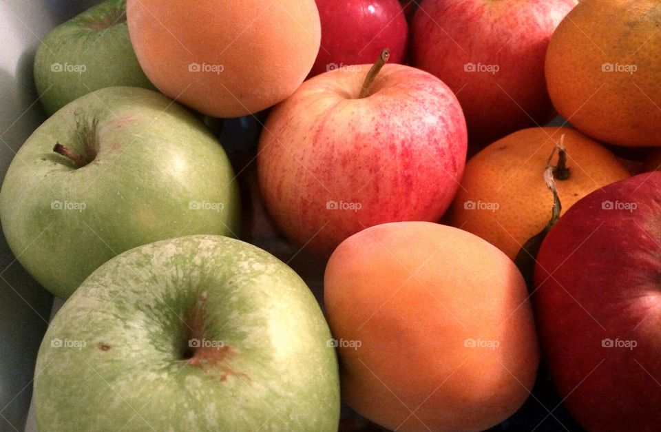 fruits, delicious, colorful, apple, peach, tangerine, green, red, orange, source of vitamins