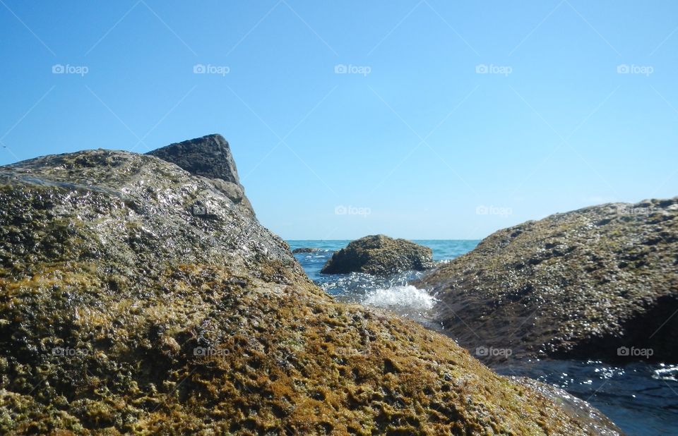 Waves on Rocks