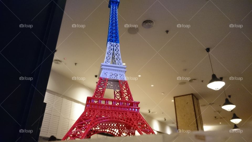 Le Eiffel . A scaled down Eiffel tower. 