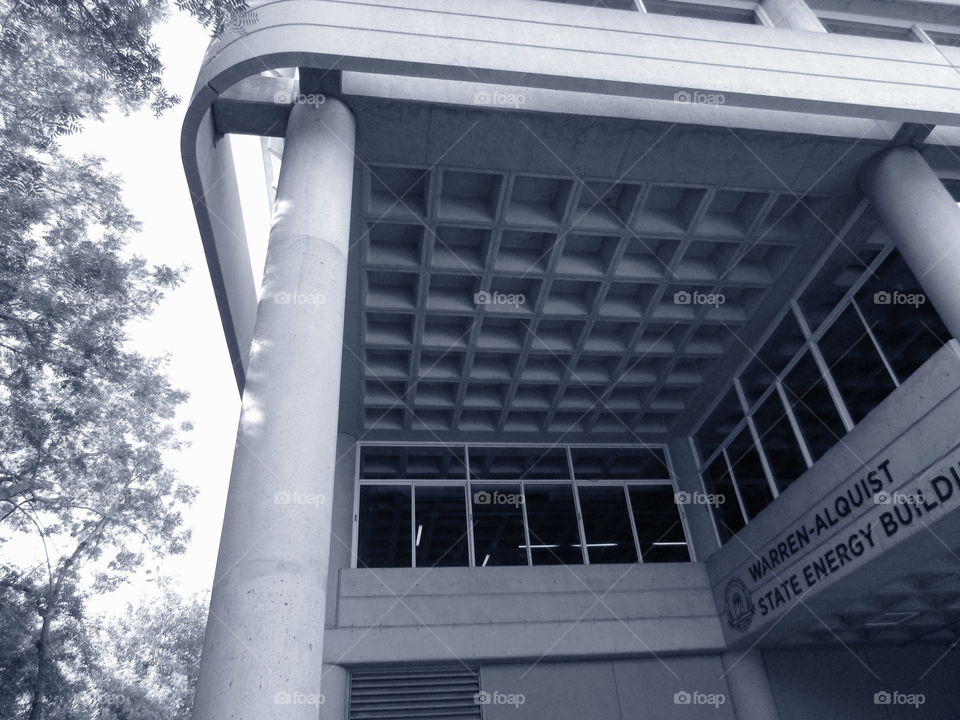 black and white architecture. taking pictures of architecture in downtown Sacramento