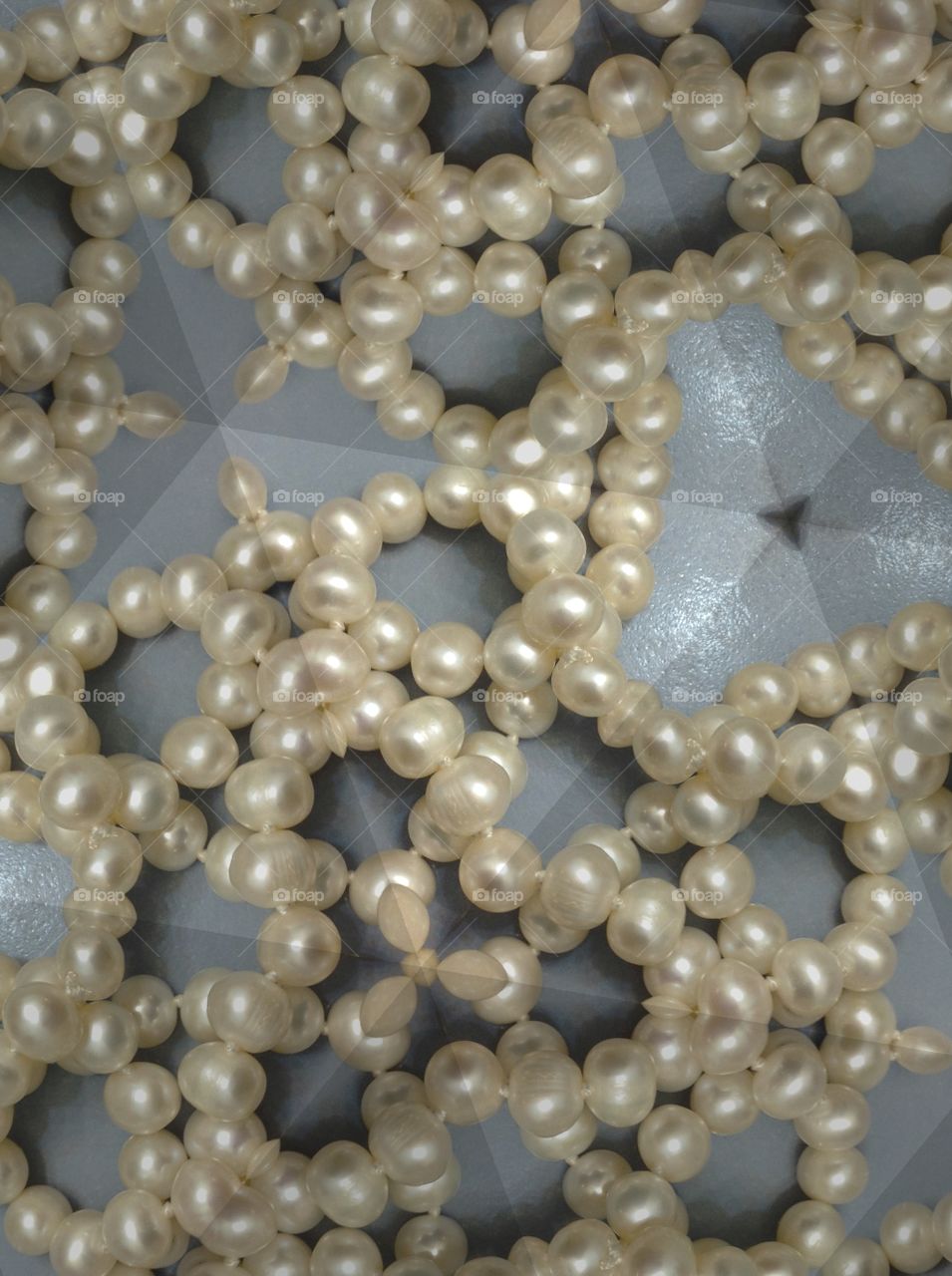 Kaleidoscope of pearla