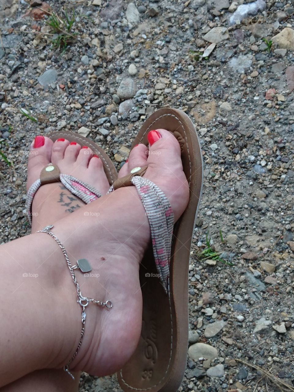 sexy feet in Flip flops