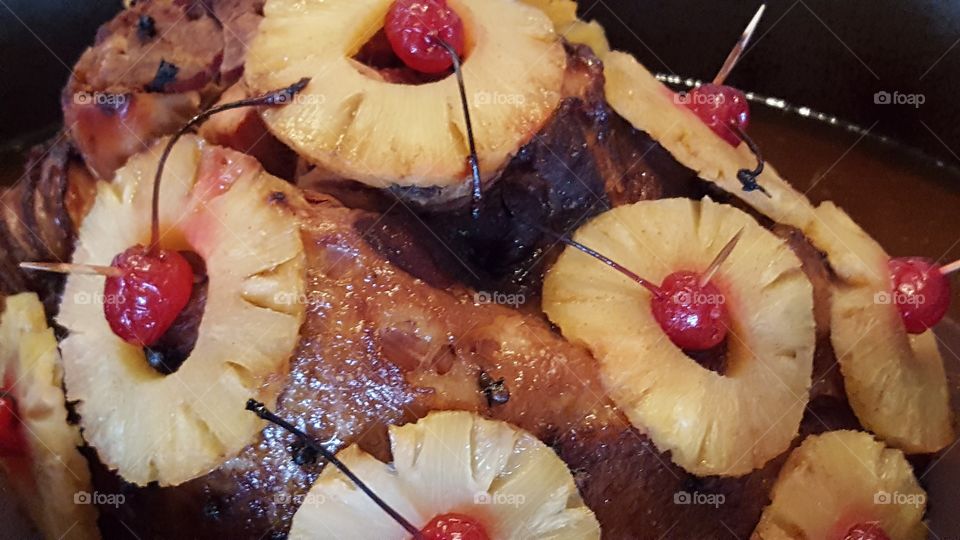 baked ham with pineapple