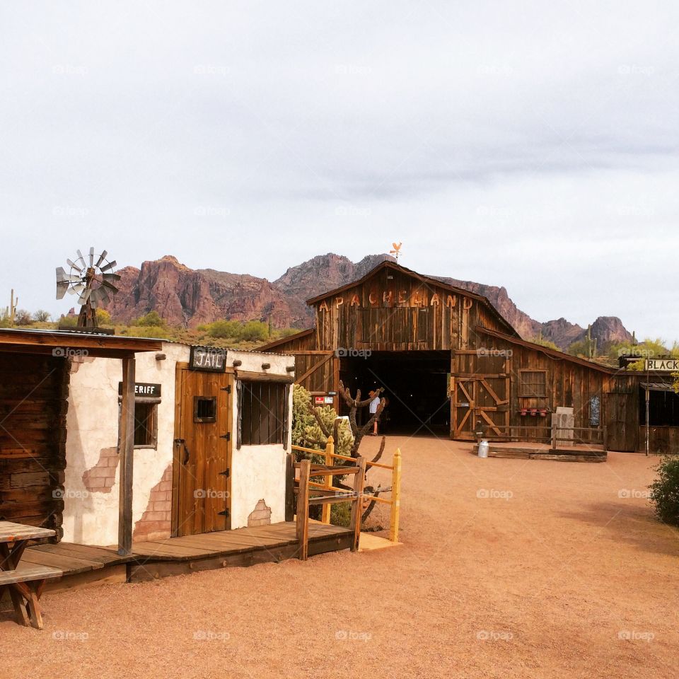 Superstition Mountains . Arizona