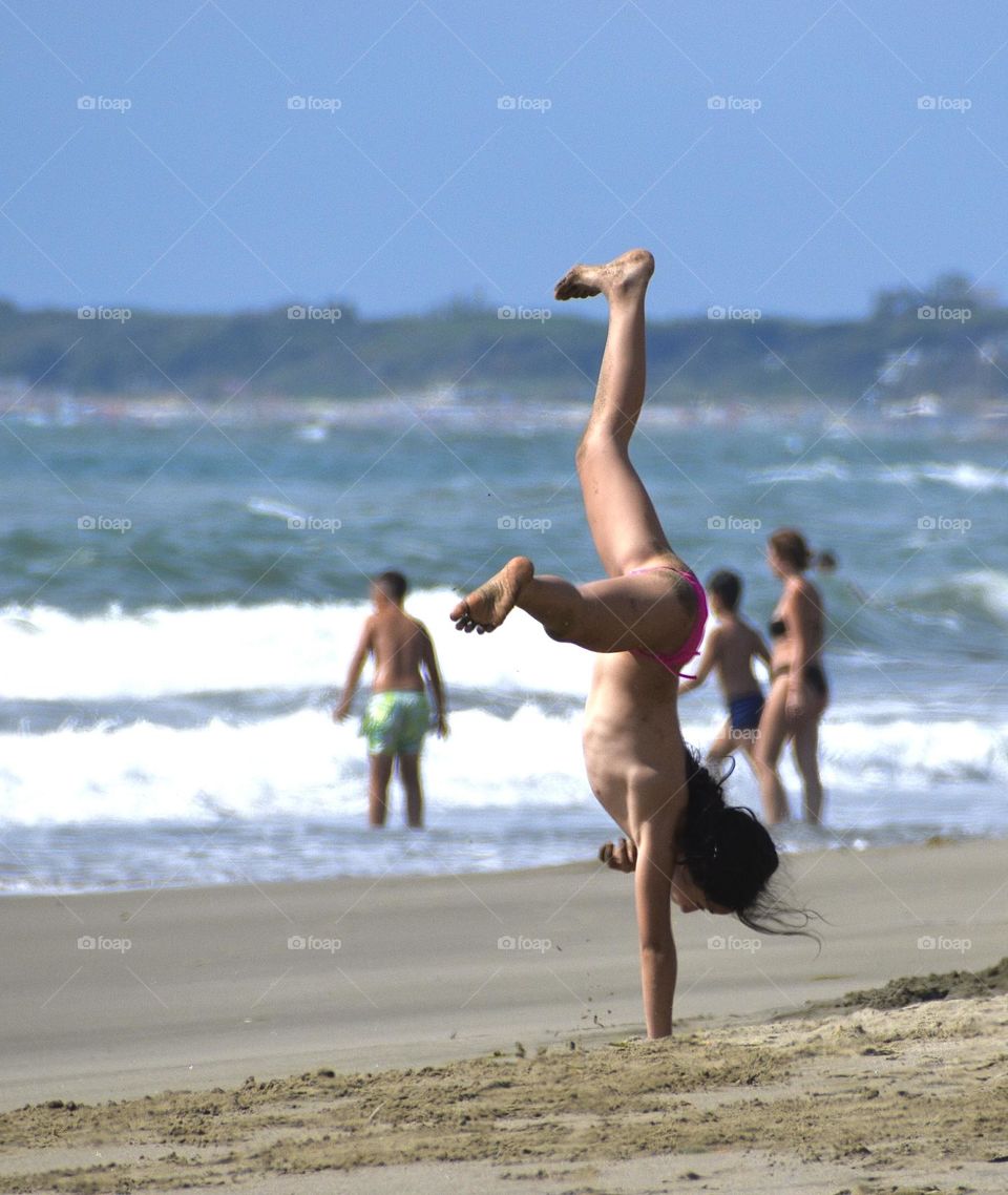Beach stunts 