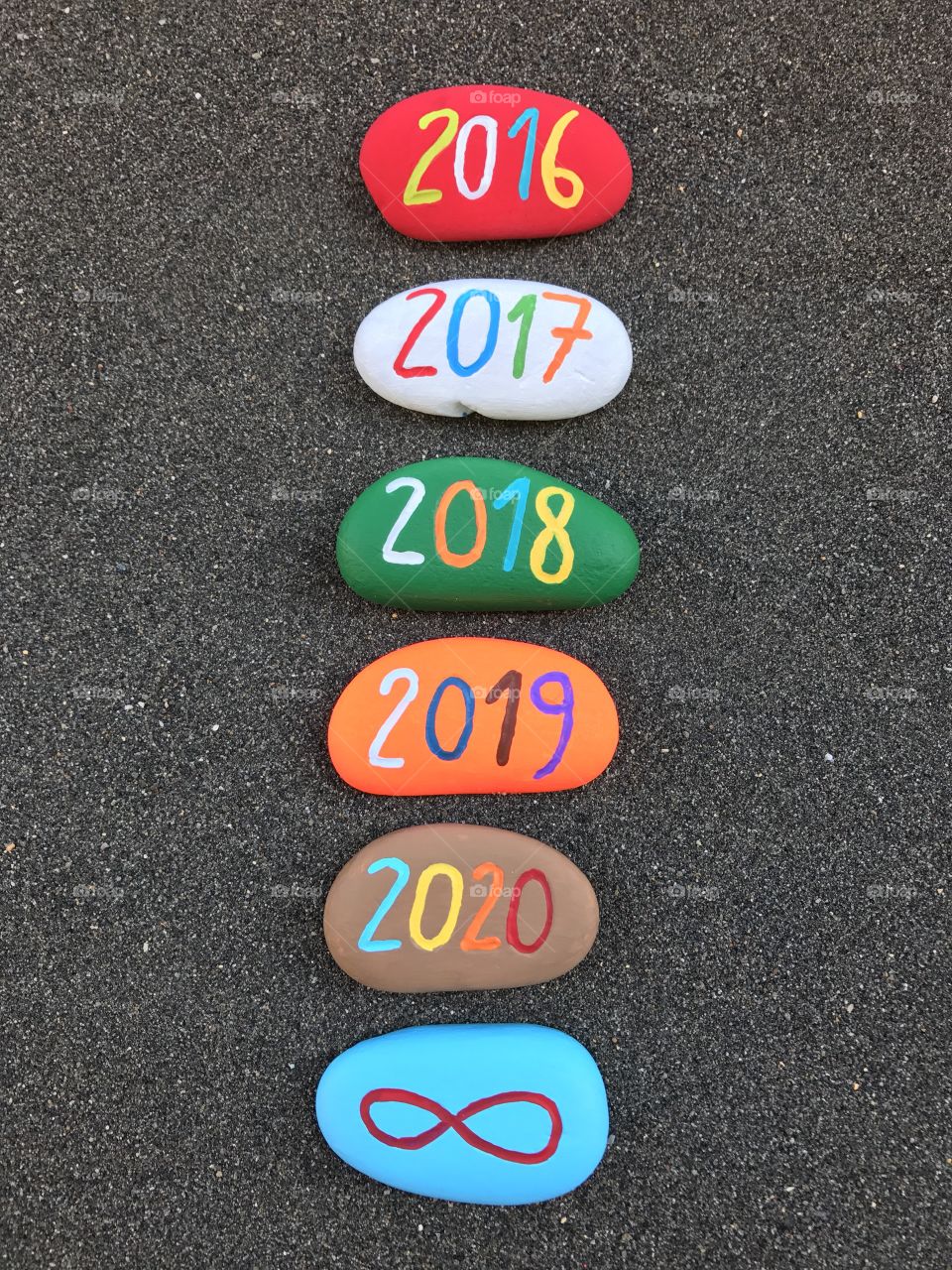 2016,2017,2018,2019,2020 year oncolored stones